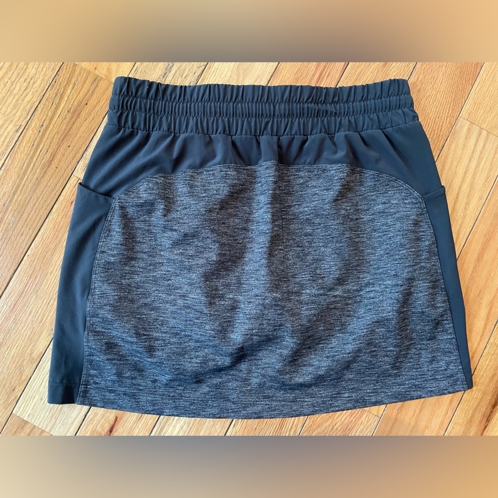 Athleta Excursion Hybrid Skort Gray Heather Mini Skirt Shorts Women’s Size S - Picture 7 of 10